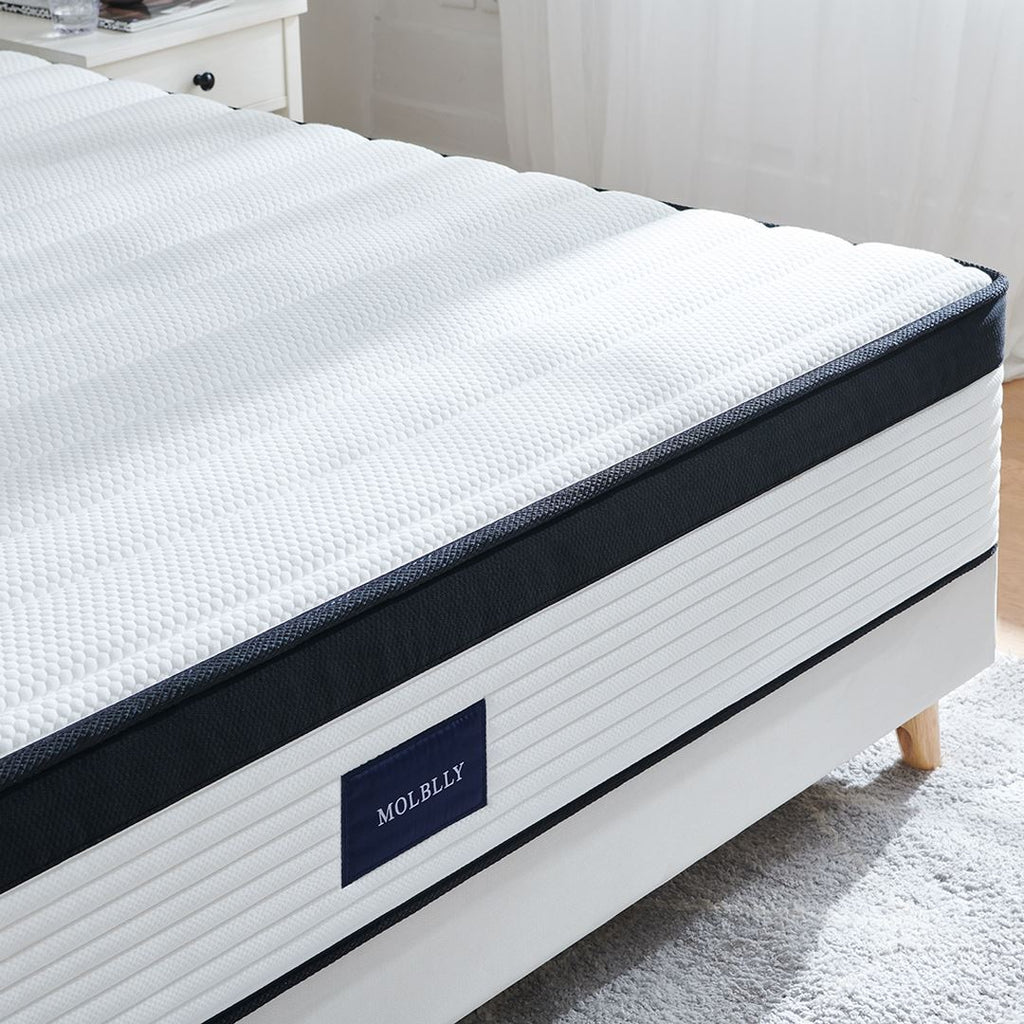 What Is a Tight Top Mattress?  (3 Best Recommendations)
