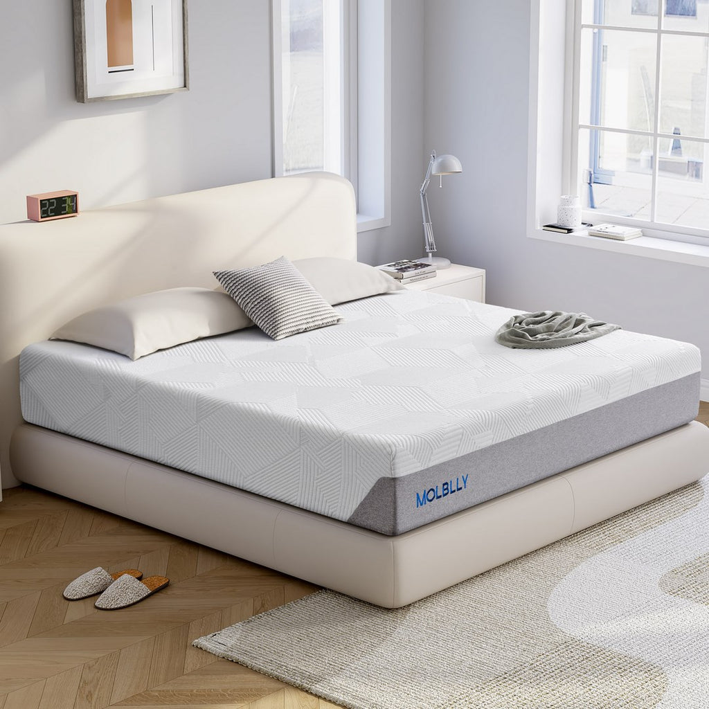 Molblly's cooling gel memory foam mattress - perfect for hot sleepers.