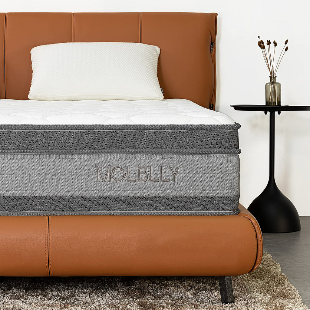 High-permeability mattress for improved airflow and comfy rest.